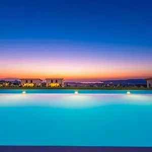 mint-retreat-suites-adults-only.hotelschalkidiki.net/